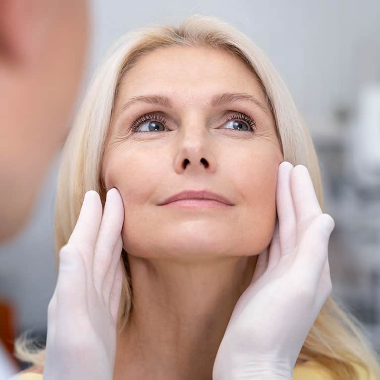 ניתוח הרמת פנים ב-ASTRA MEDICAL
