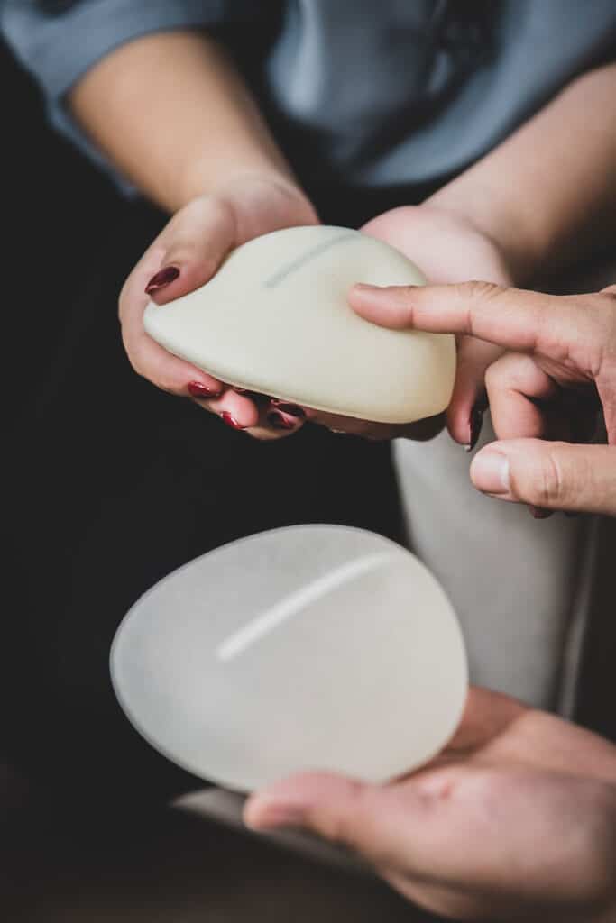 לבחירת צורת השתל חשיבות מכרעת בהשגת מראה טבעי או מלאכותי.